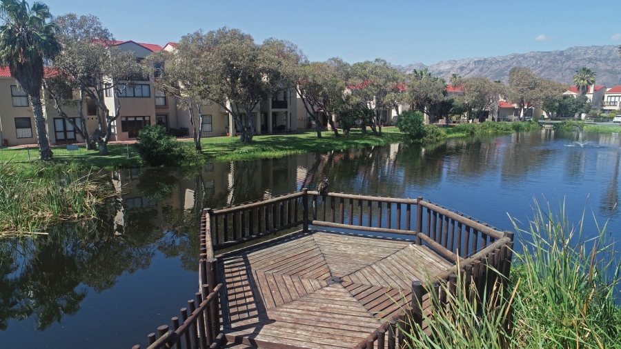 2 Bedroom Property for Sale in Greenways Golf Estate Western Cape